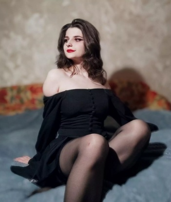 Цветок экзотических страстей и спонтанности, я доставляю незабываемые моменты блаженства и расслабления. Желанный аромат моих услуг будет окутывать тебя с первой встречи до последнего мгновения. Моя нежность и креативность не знают границ, открытая для новых приключений и игр. К твоим услугам я предоставляю широкий спектр развлечений и блаженства, благодаря чему я заслужила похвалы и восхищение многих моих довольных клиентов. Не упустите возможность провести незабываемое время со мной в Москве! 🌸💫 877, 19 лет