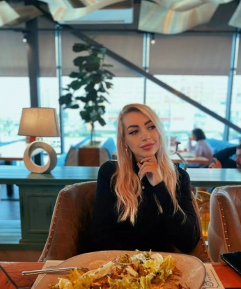 Сладкая кошечка со зверскими инстинктами жаждет встречи с достойным джентльменом. Гарантирую конфиденциальность и высокое качество сервиса. Не упусти свой шанс на незабываемое приключение. 1365, 36 лет