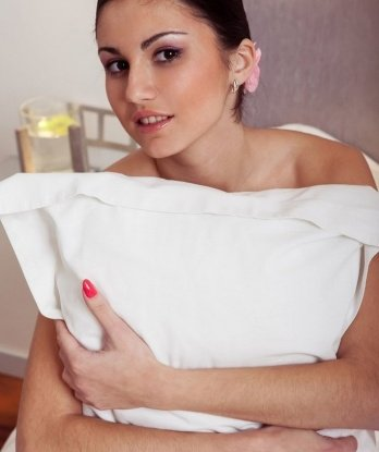 Опытная, страстная, раскрепощенная шатенка ждет порядочного кавалера для ярких интимных встреч. Гарантирую полное удовлетворение и незабываемые ощущения. Звони, не стесняйся! 8177, 24 года